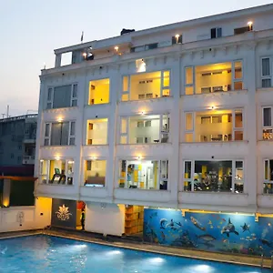 3* فندق Lotus Club Boutique