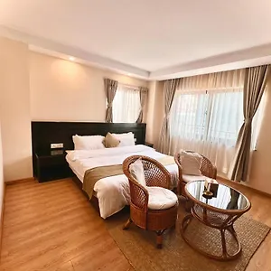 Pancha Buddha Service And Aparthotel
