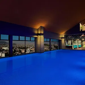Aloft Thamel Hotel